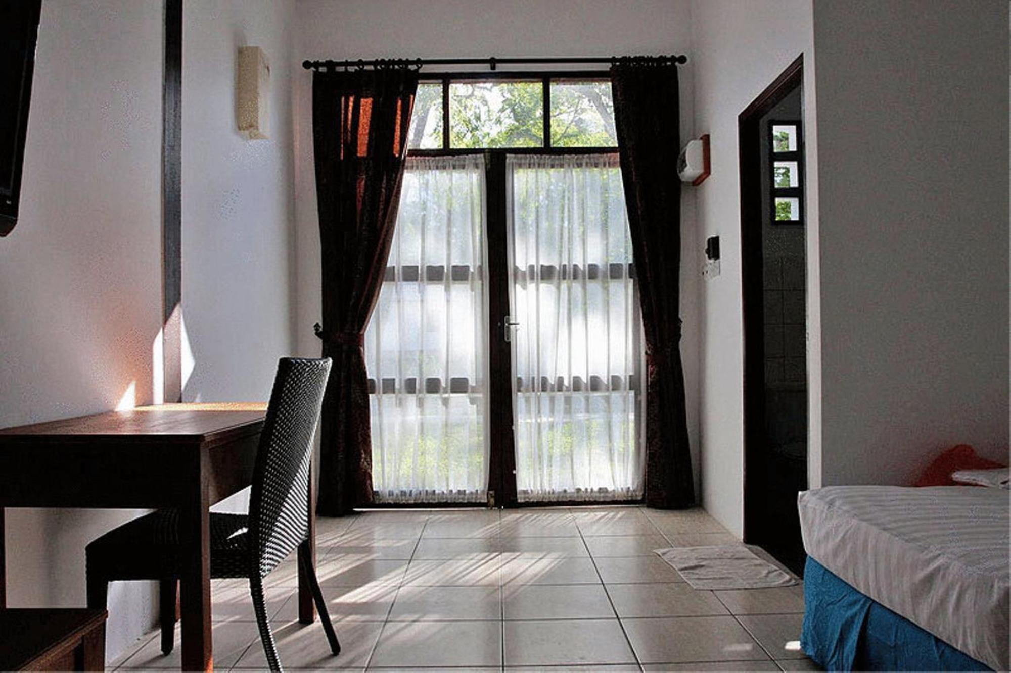 Basaga Holiday Residences Κουτσίνγκ Εξωτερικό φωτογραφία