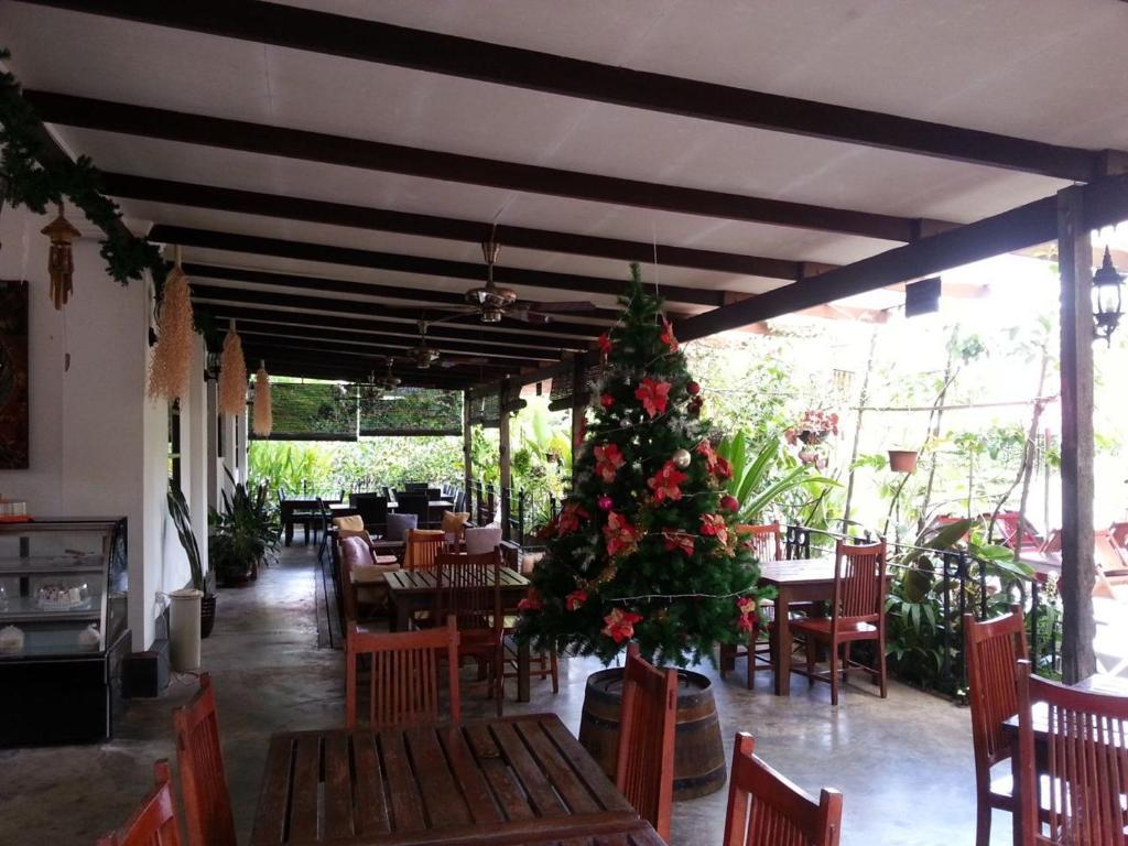 Basaga Holiday Residences Κουτσίνγκ Εξωτερικό φωτογραφία