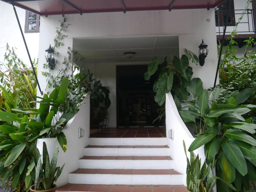 Basaga Holiday Residences Κουτσίνγκ Εξωτερικό φωτογραφία