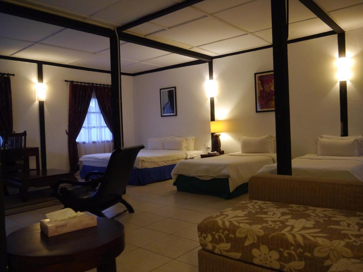 Basaga Holiday Residences Κουτσίνγκ Εξωτερικό φωτογραφία